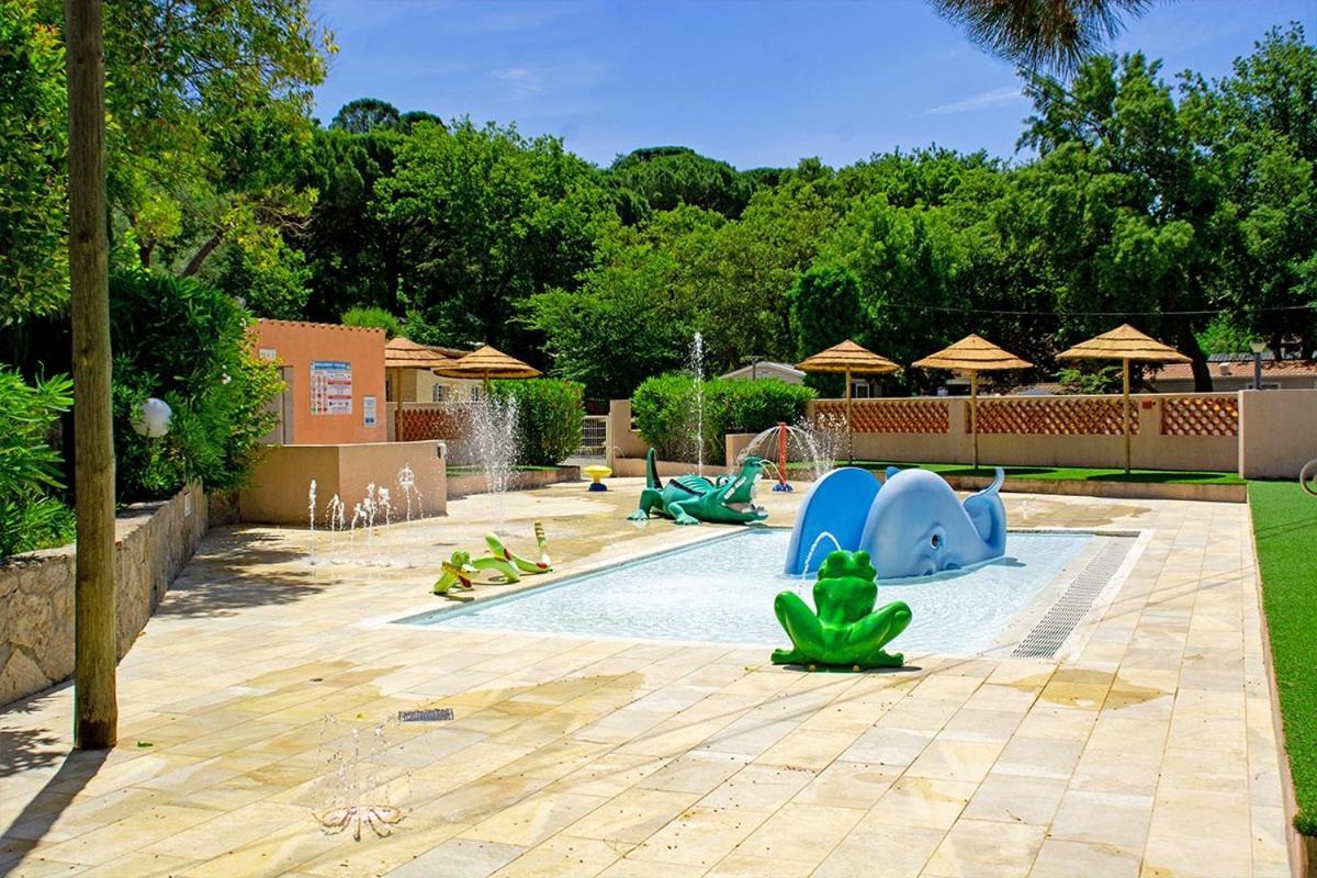 Bungalow Luxe 3 Chambres Surplombant Le Golf De St Tropez Ґассен Екстер'єр фото